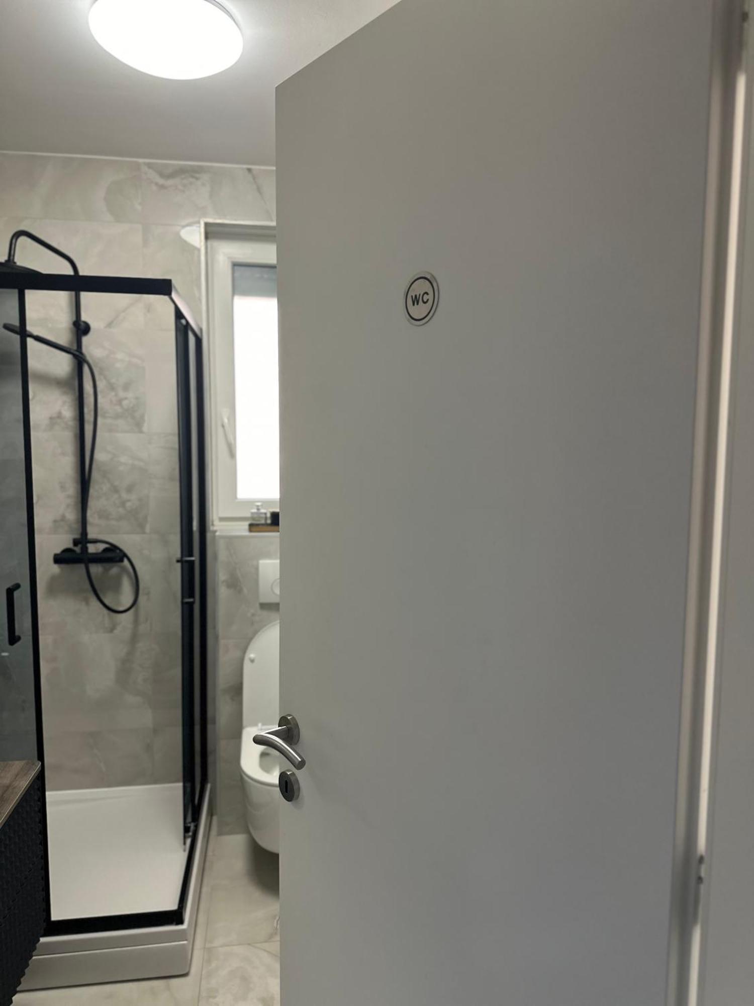 Apartman “Manhattan” Krizevci Экстерьер фото